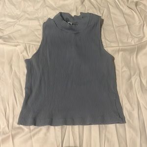 uni qlo shirt barley worn